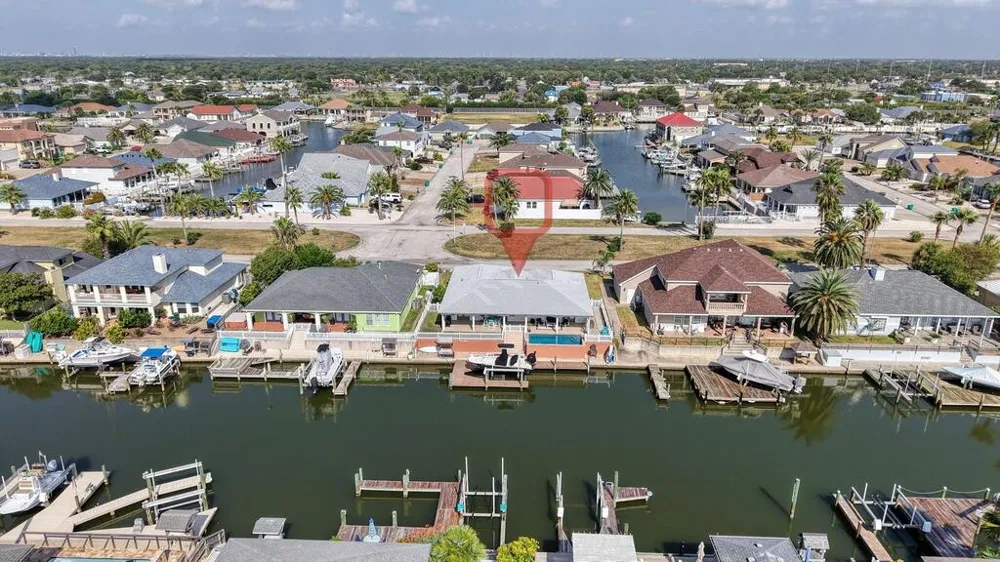 761 Pompano Dr Aransas Pass, TX 78336