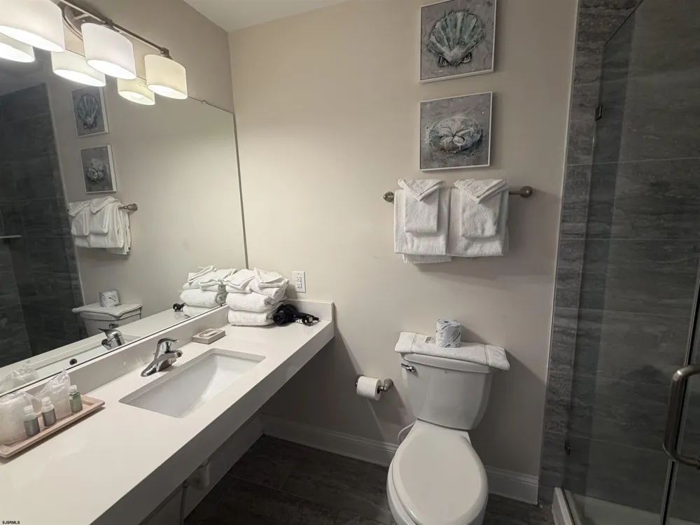 719 E 10th Street Ocean City, NJ 08226