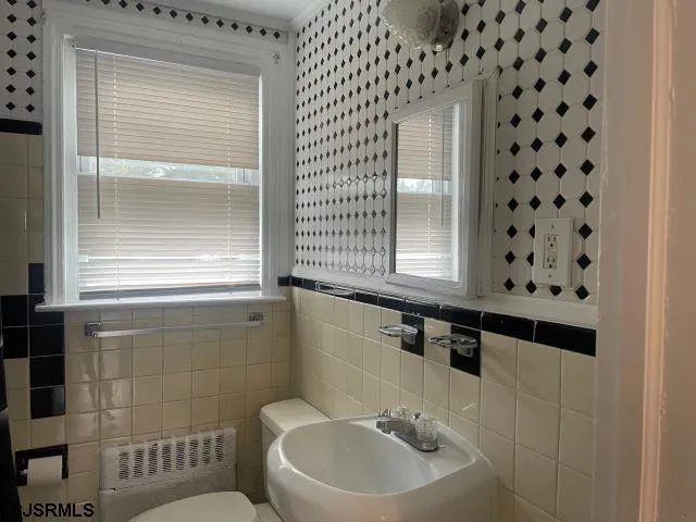 302A N Wilson Avenue Margate, NJ 08402