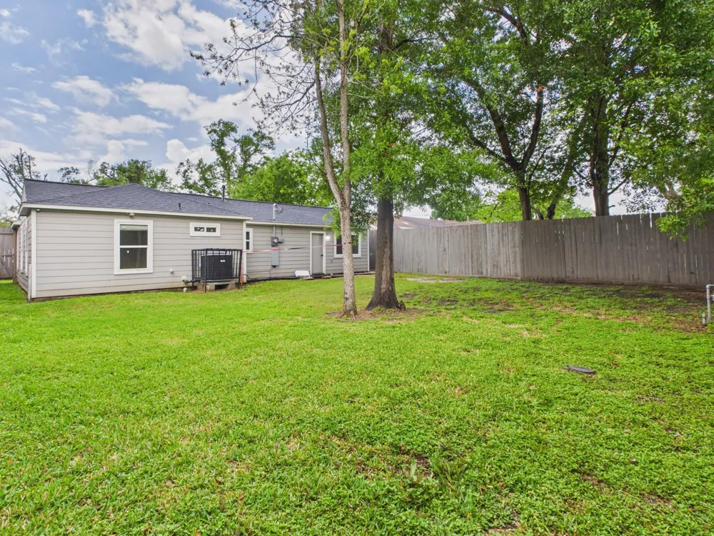 4927 Kelso Street Houston, TX 77021