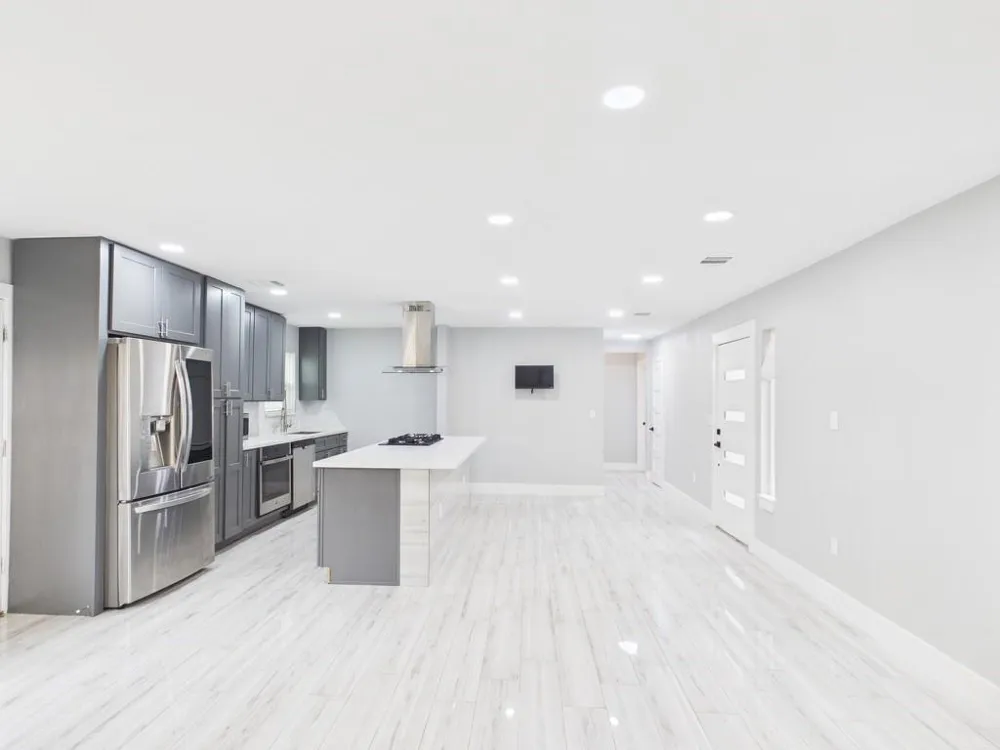 4927 Kelso Street Houston, TX 77021