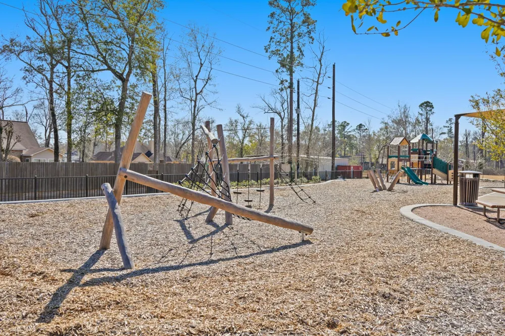 1811 Running Bear Trail Crosby, TX 77532