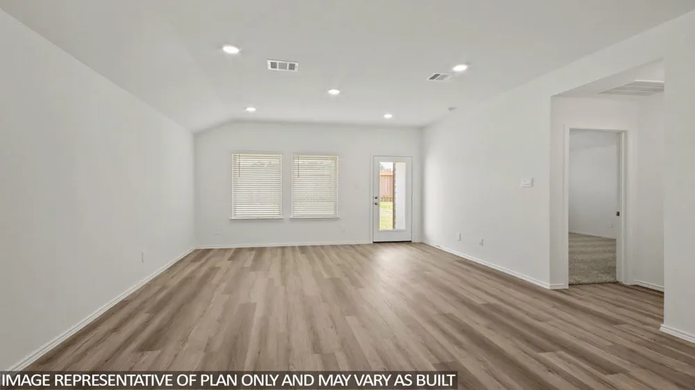 1811 Running Bear Trail Crosby, TX 77532