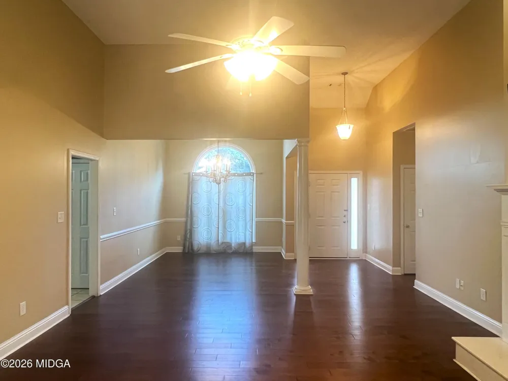 220 Sugarloaf Circle Macon, GA 31204