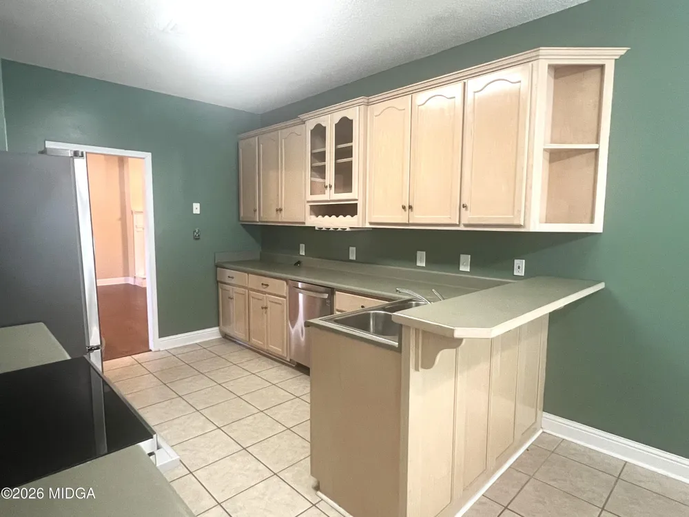 220 Sugarloaf Circle Macon, GA 31204