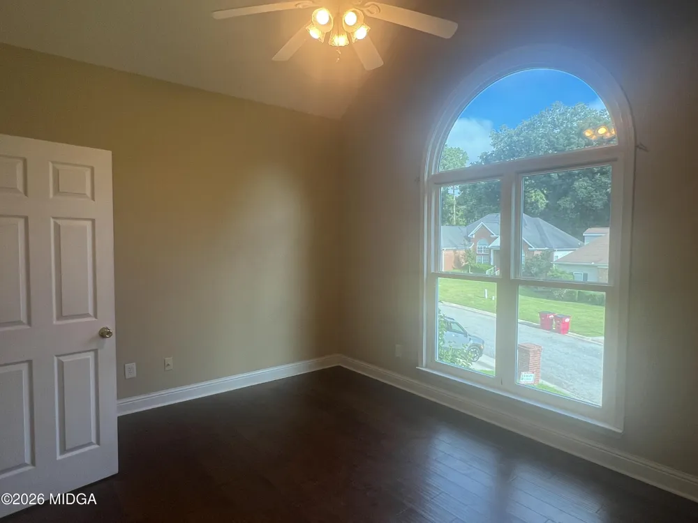 220 Sugarloaf Circle Macon, GA 31204