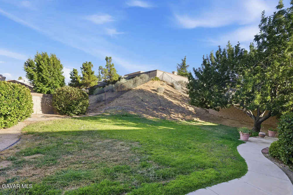 40324 Homeridge Drive Palmdale, CA 93551
