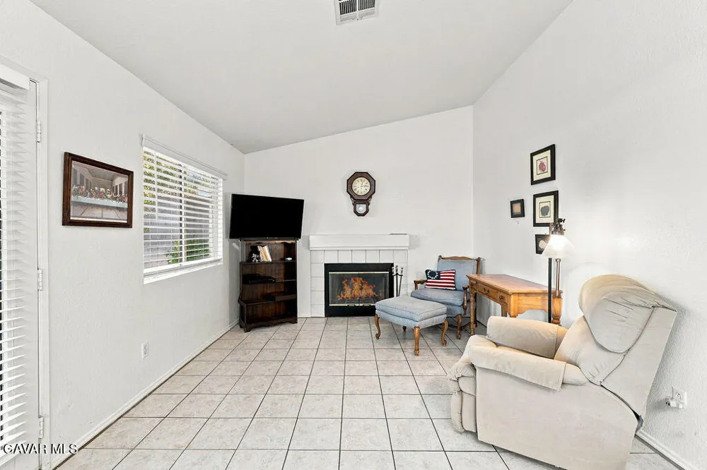 40324 Homeridge Drive Palmdale, CA 93551