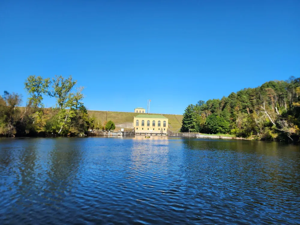 6159 E Dave Street Newaygo, MI 49337