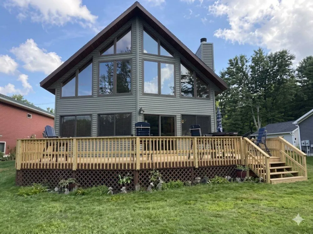 6159 E Dave Street Newaygo, MI 49337