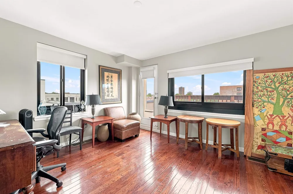 530 GREGORY AVE Weehawken, NJ 07086