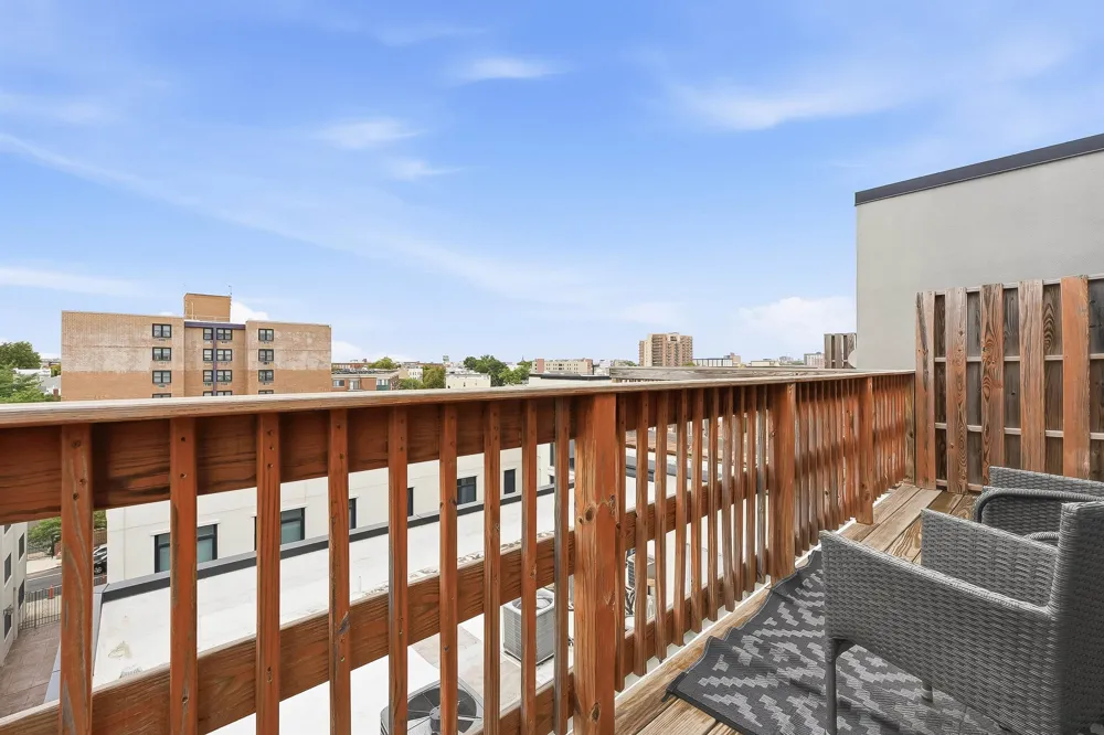 530 GREGORY AVE Weehawken, NJ 07086