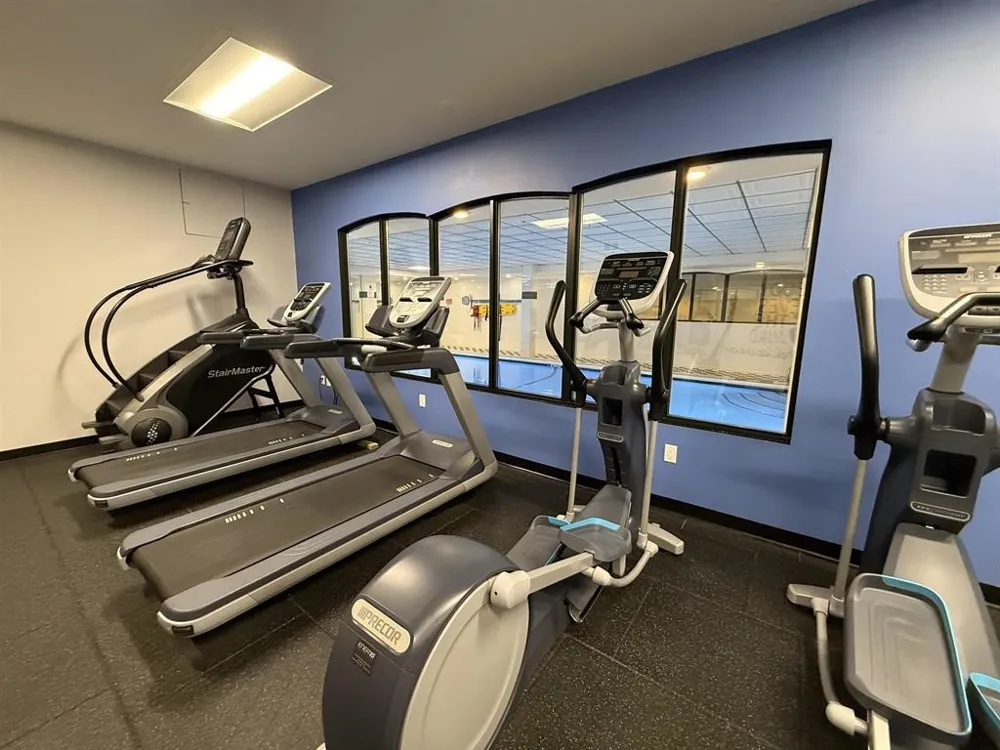 530 GREGORY AVE Weehawken, NJ 07086