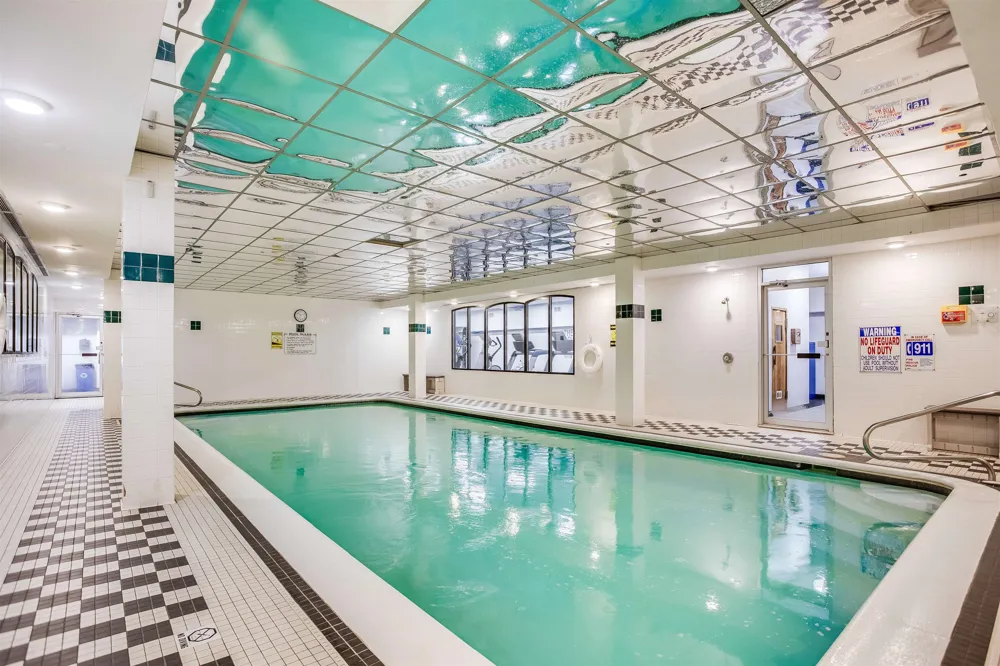 530 GREGORY AVE Weehawken, NJ 07086