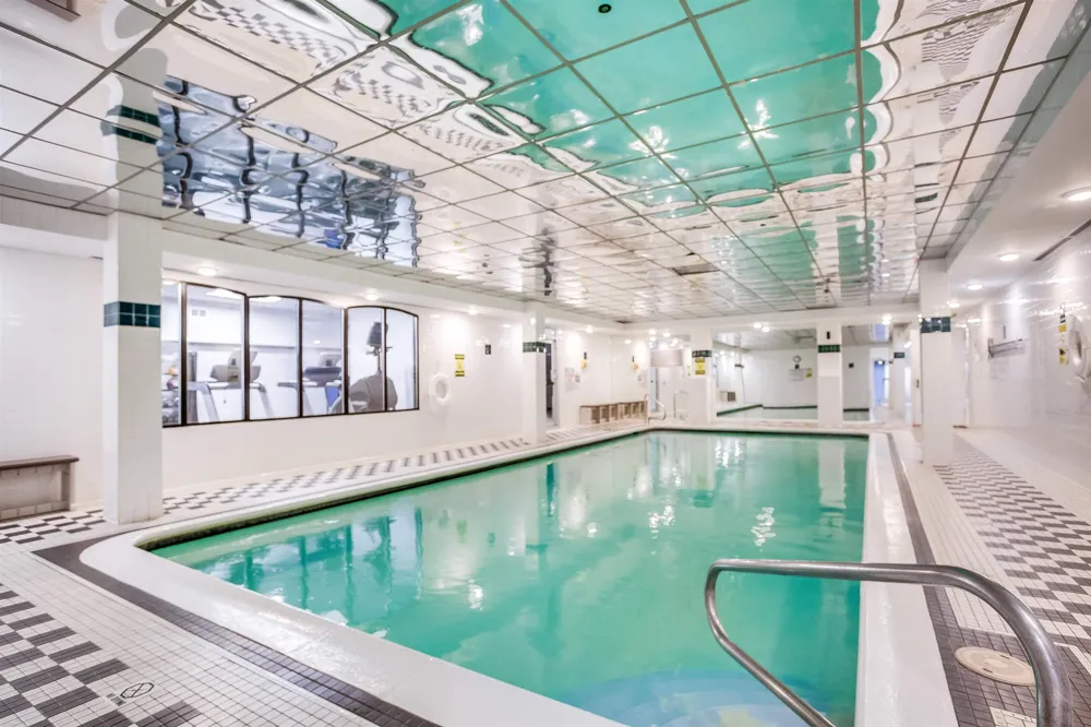530 GREGORY AVE Weehawken, NJ 07086
