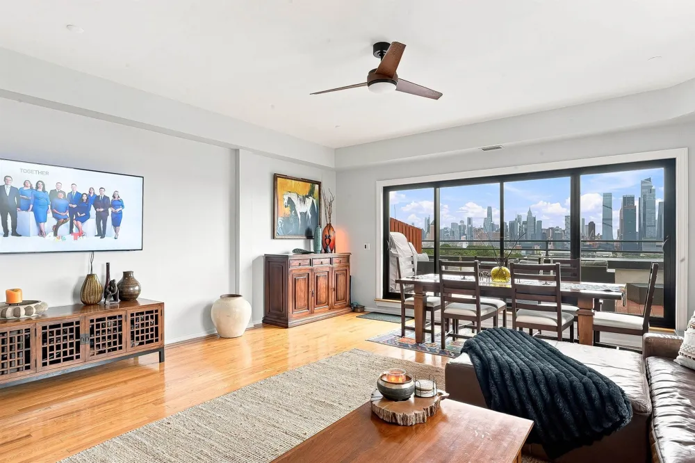 530 GREGORY AVE Weehawken, NJ 07086