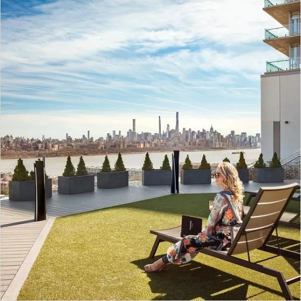 320 ADOLPHUS AVE Cliffside Park, NJ 07010