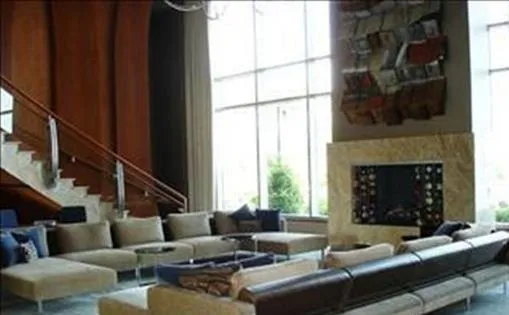8100 RIVER RD North Bergen, NJ 07047