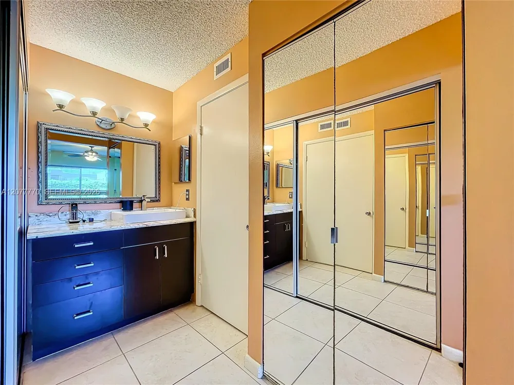 15451 Pembridge Dr #214 Delray Beach, FL 33484