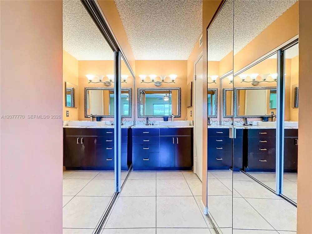 15451 Pembridge Dr #214 Delray Beach, FL 33484