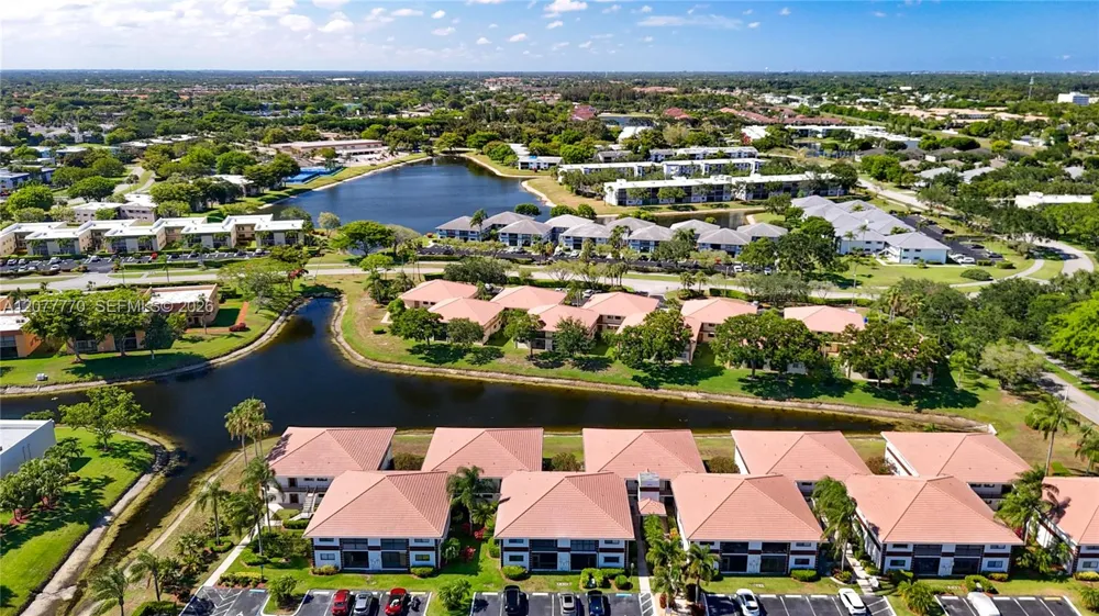 15451 Pembridge Dr #214 Delray Beach, FL 33484