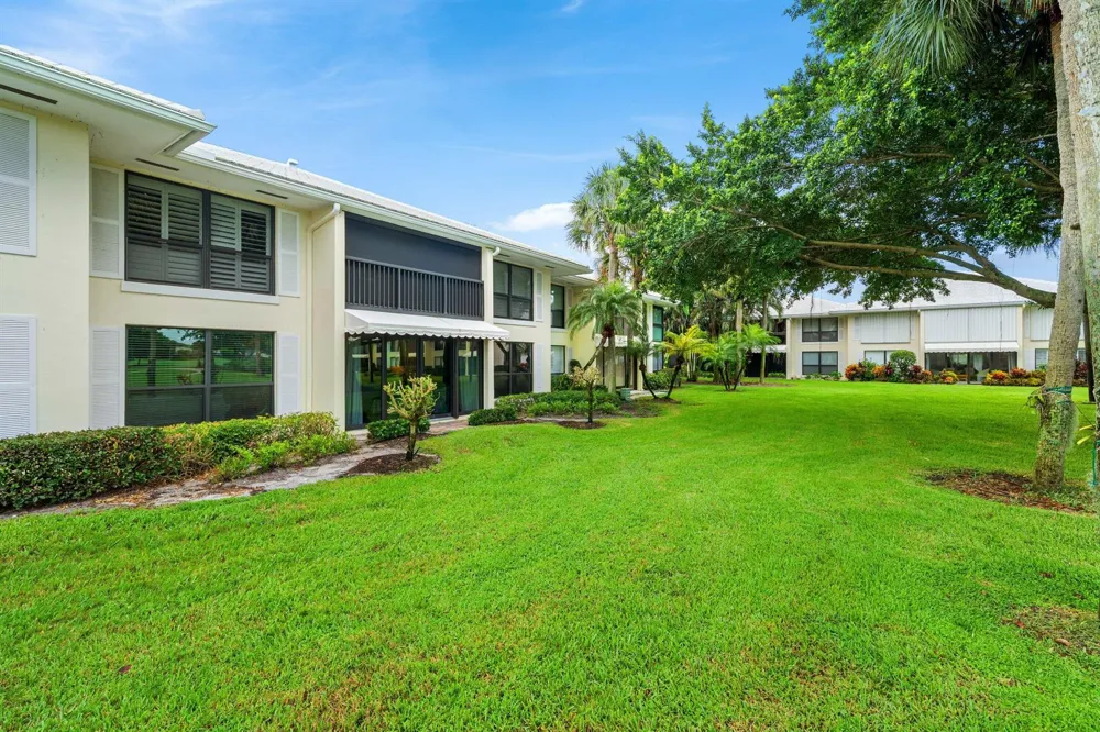 3689 Quail Ridge Drive Boynton Beach, FL 33436