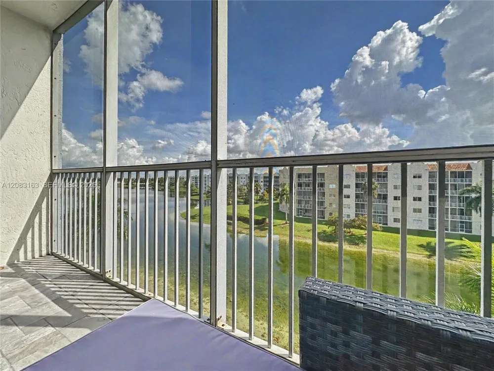 10700 NW 66th St #513 Doral, FL 33178
