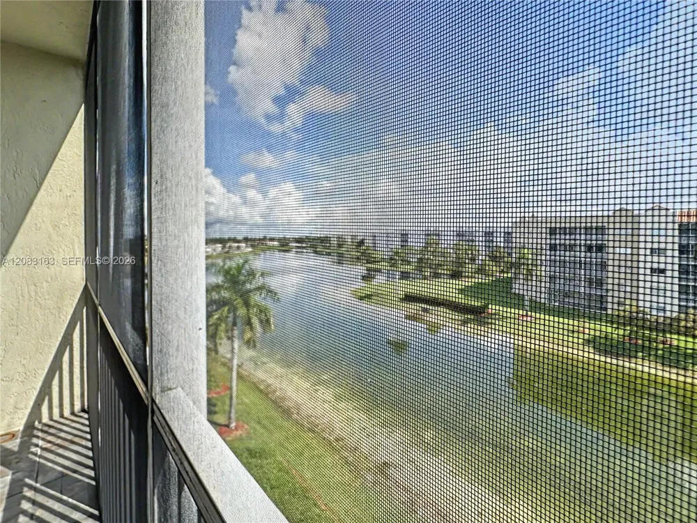 10700 NW 66th St #513 Doral, FL 33178