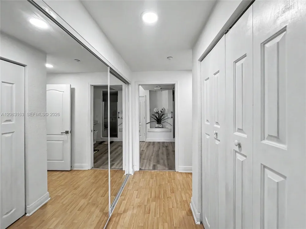 10700 NW 66th St #513 Doral, FL 33178