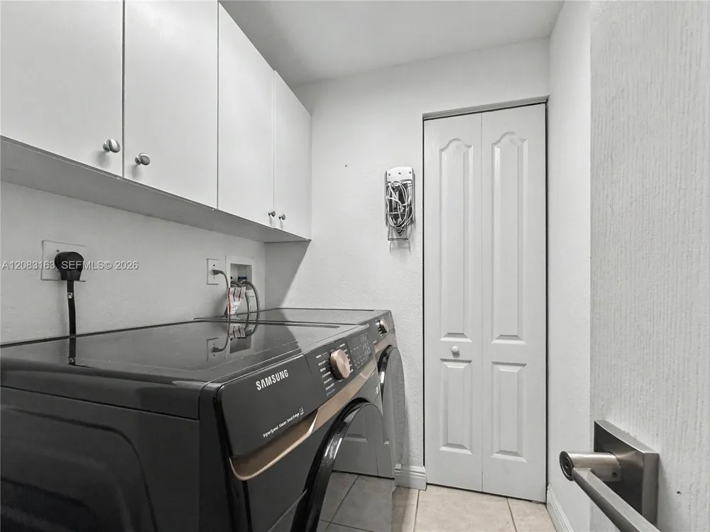 10700 NW 66th St #513 Doral, FL 33178