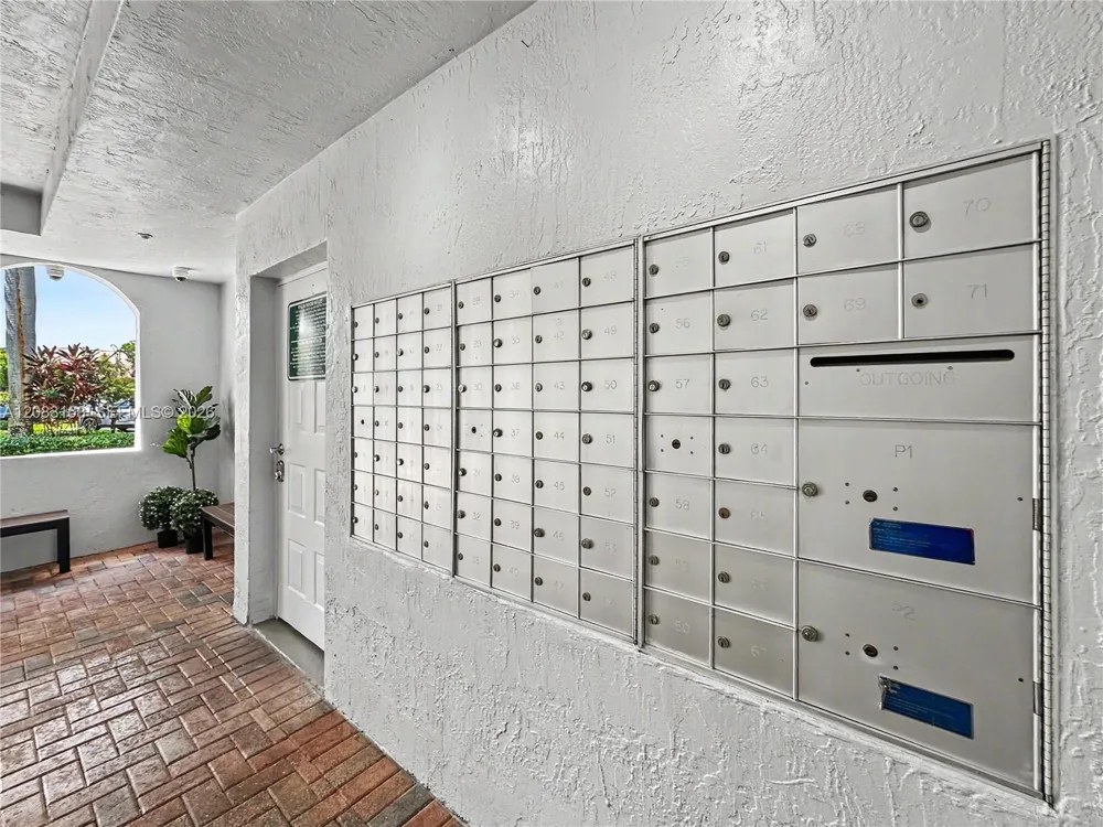 10700 NW 66th St #513 Doral, FL 33178