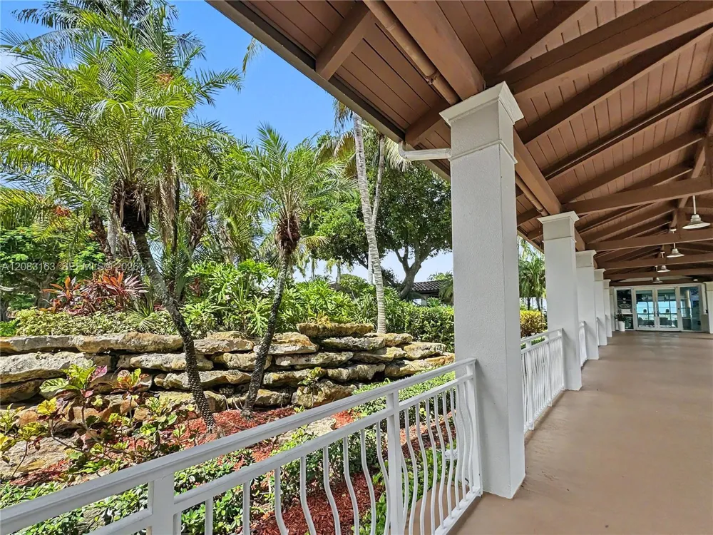 10700 NW 66th St #513 Doral, FL 33178