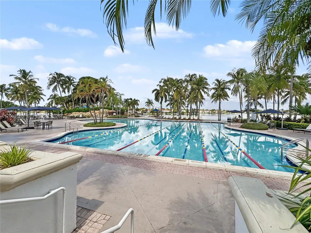 10700 NW 66th St #513 Doral, FL 33178