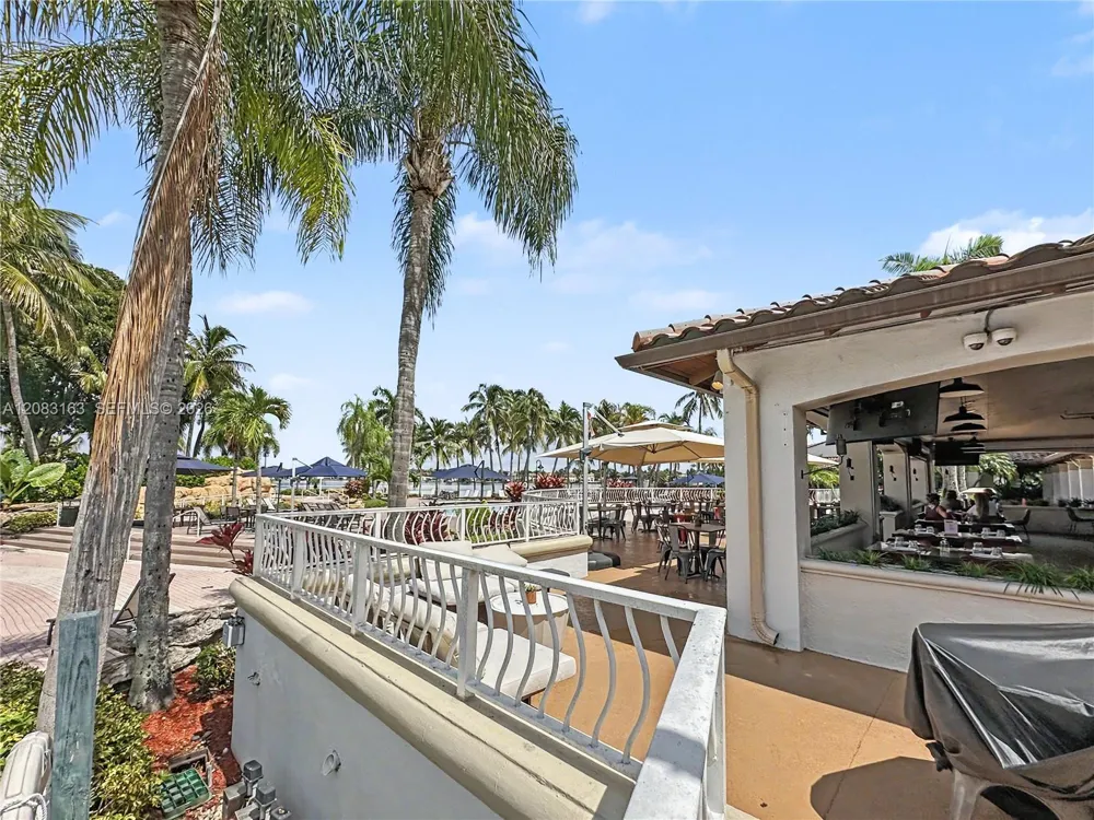 10700 NW 66th St #513 Doral, FL 33178