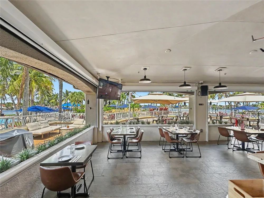 10700 NW 66th St #513 Doral, FL 33178