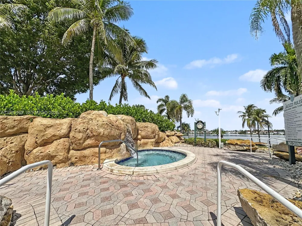10700 NW 66th St #513 Doral, FL 33178