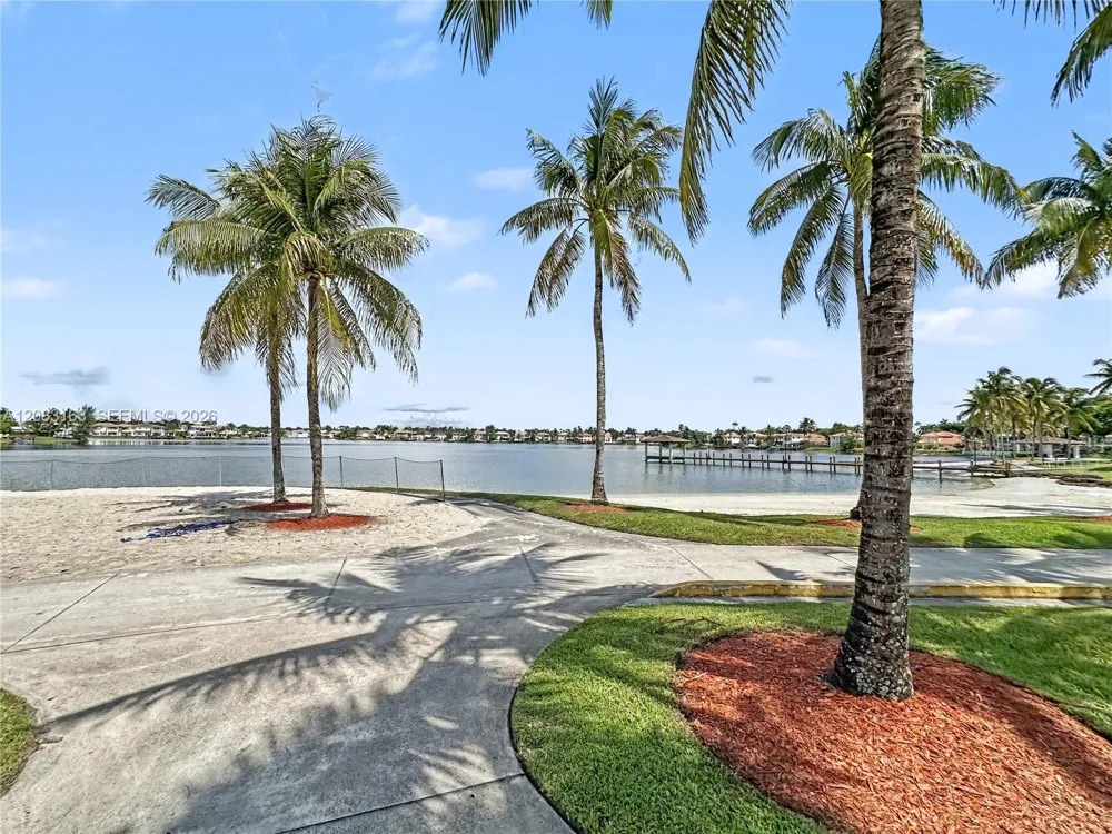 10700 NW 66th St #513 Doral, FL 33178