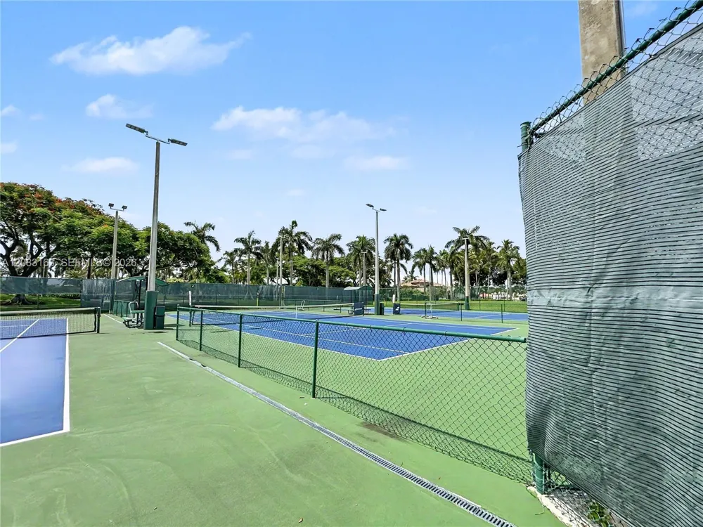 10700 NW 66th St #513 Doral, FL 33178