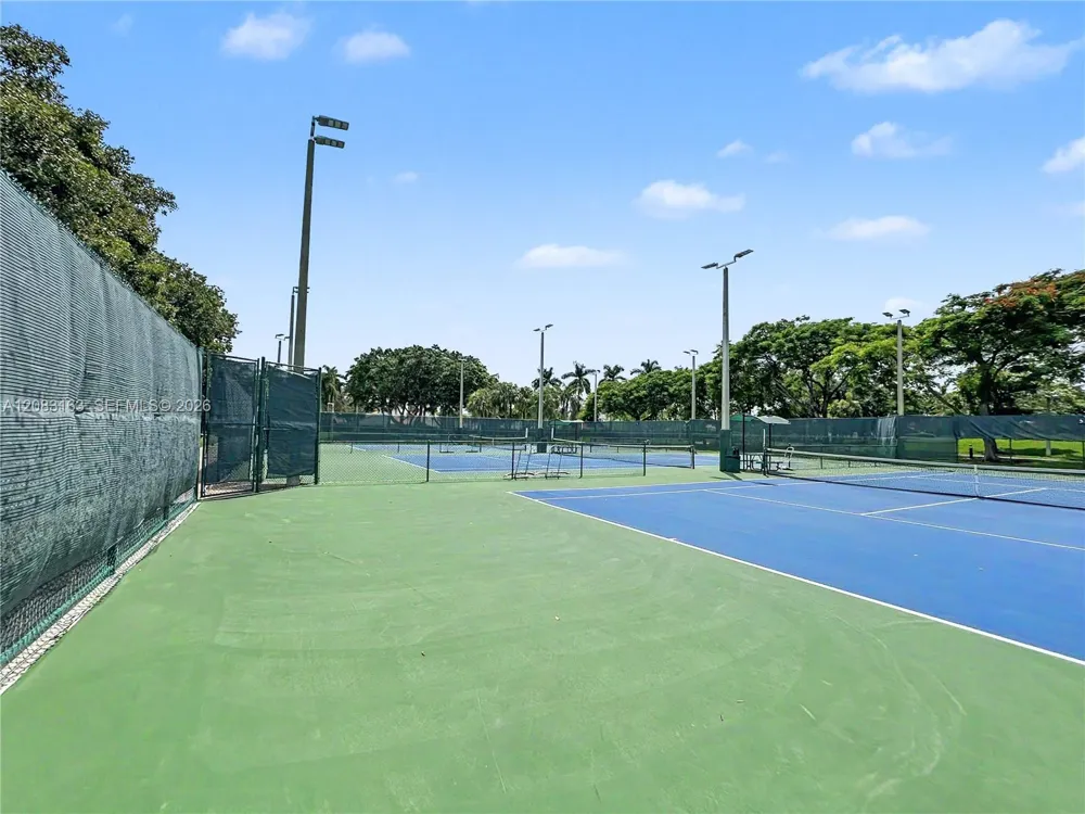 10700 NW 66th St #513 Doral, FL 33178