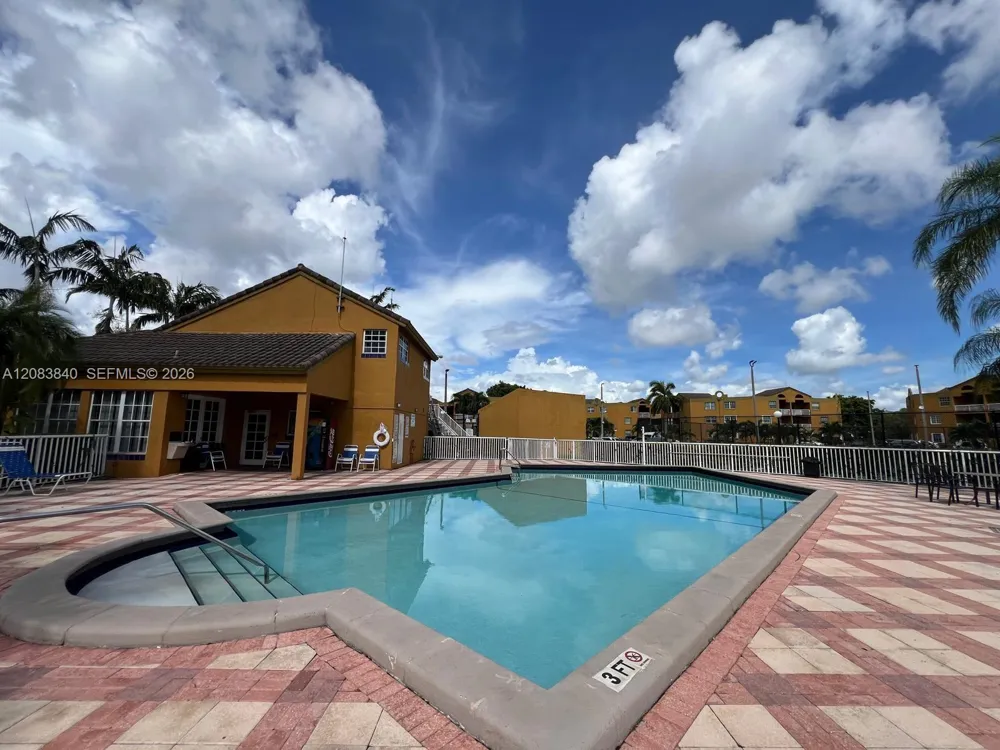 9715 Fontainebleau Blvd #E308 Miami, FL 33172