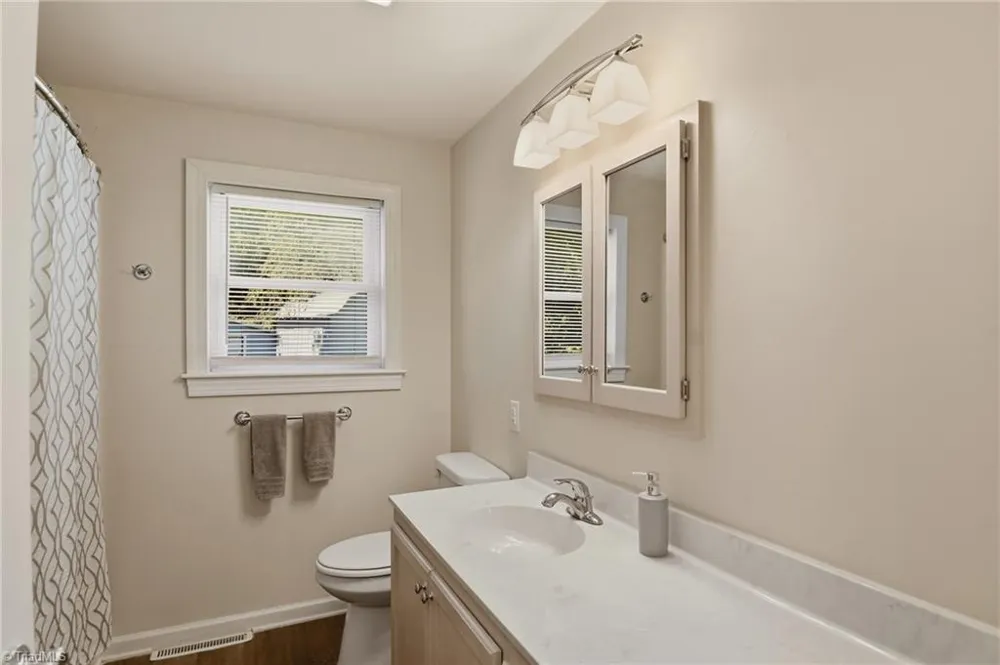 3438 E Pine Street Mount Airy, NC 27030