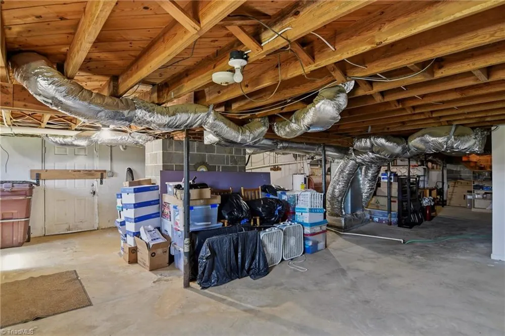 3438 E Pine Street Mount Airy, NC 27030