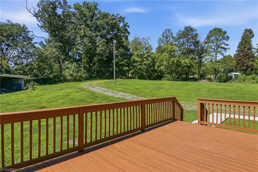3438 E Pine Street Mount Airy, NC 27030