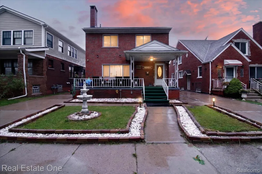 5001 REUTER STREET Dearborn City, MI 48126