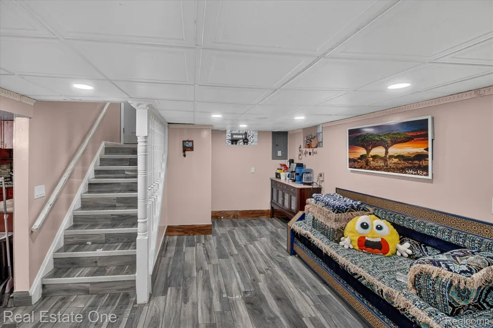 5001 REUTER STREET Dearborn City, MI 48126