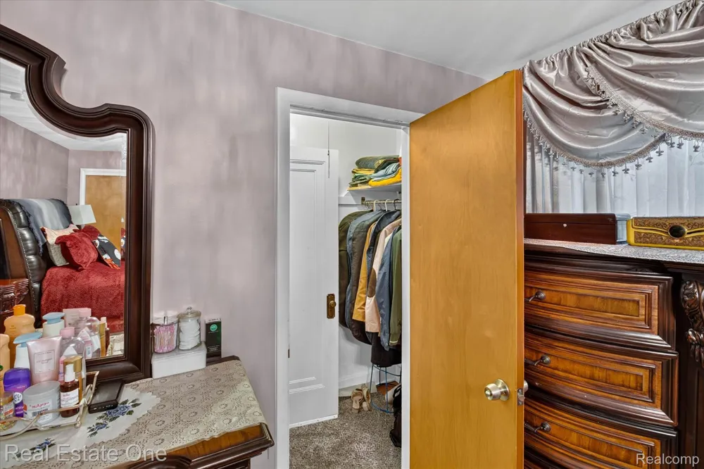 5001 REUTER STREET Dearborn City, MI 48126