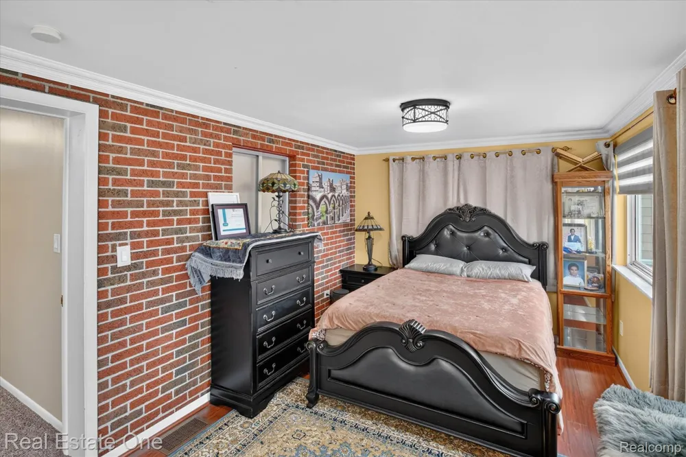 5001 REUTER STREET Dearborn City, MI 48126