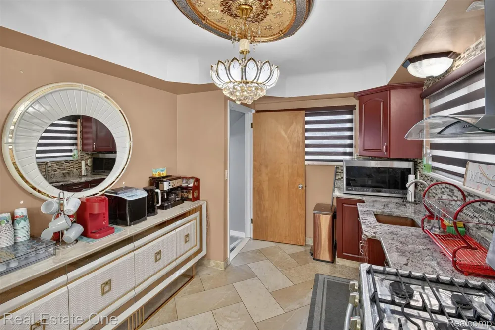 5001 REUTER STREET Dearborn City, MI 48126