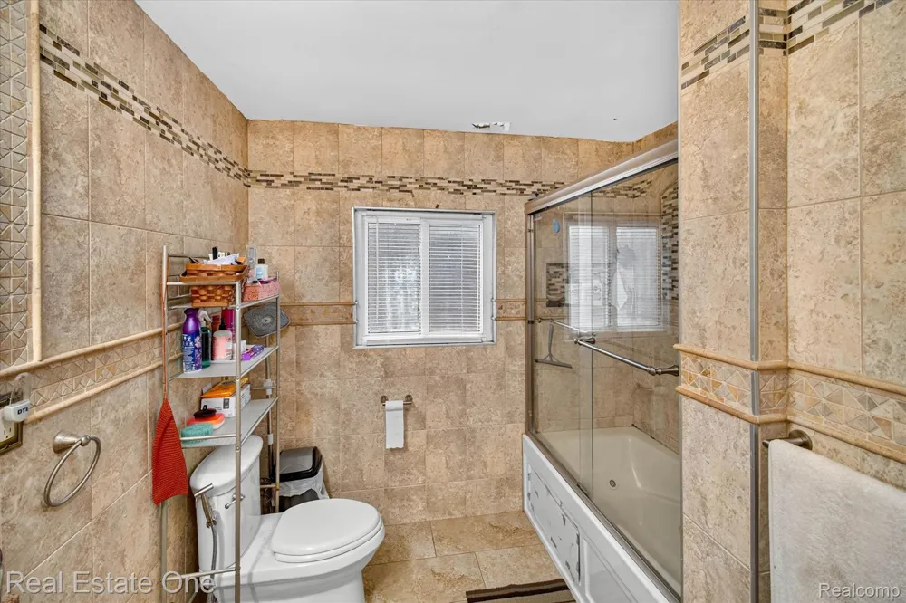 5001 REUTER STREET Dearborn City, MI 48126