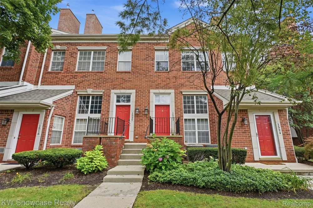 1522 Maryland Club Drive Royal Oak City, MI 48067